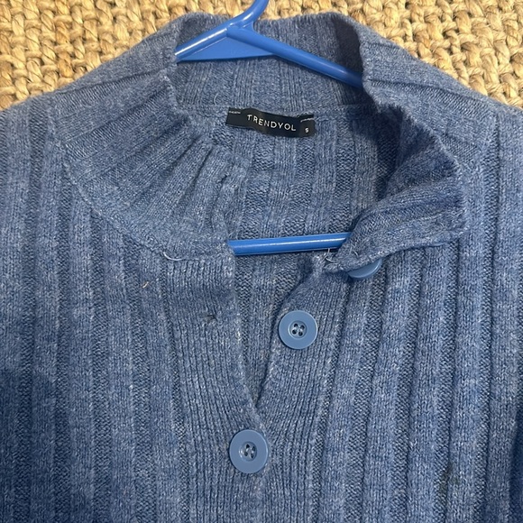 Blue sweater from trendyol - Picture 2 of 3